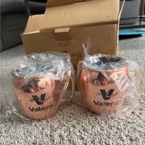 NIB Collectible Moscow Mules Copper Mugs Gift Set 2 mugs - Valero Brand Logo